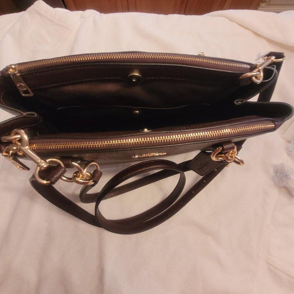 Coach Small Christie Carryall in Cross-grain Leather Oxblood Color NWT - Picture 11 of 13